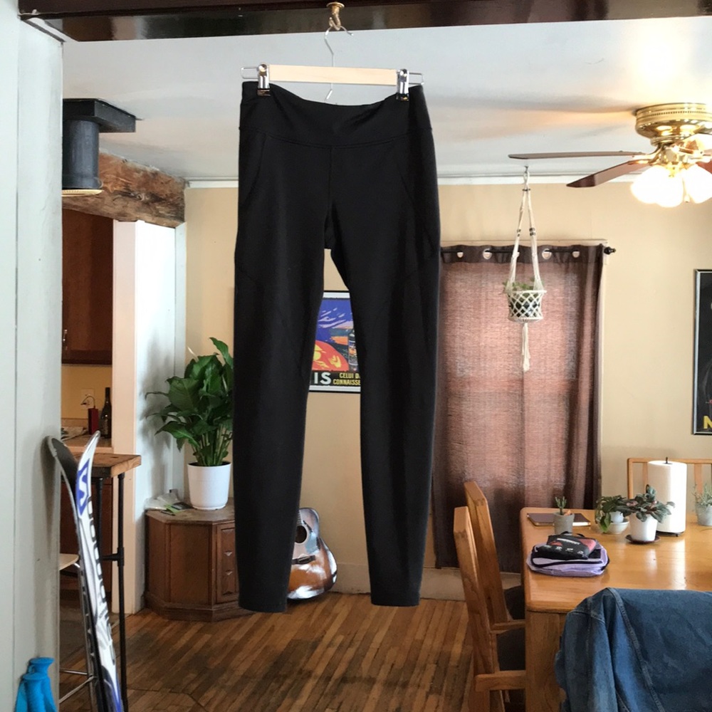 Patagonia women’s Medium Black Leggings